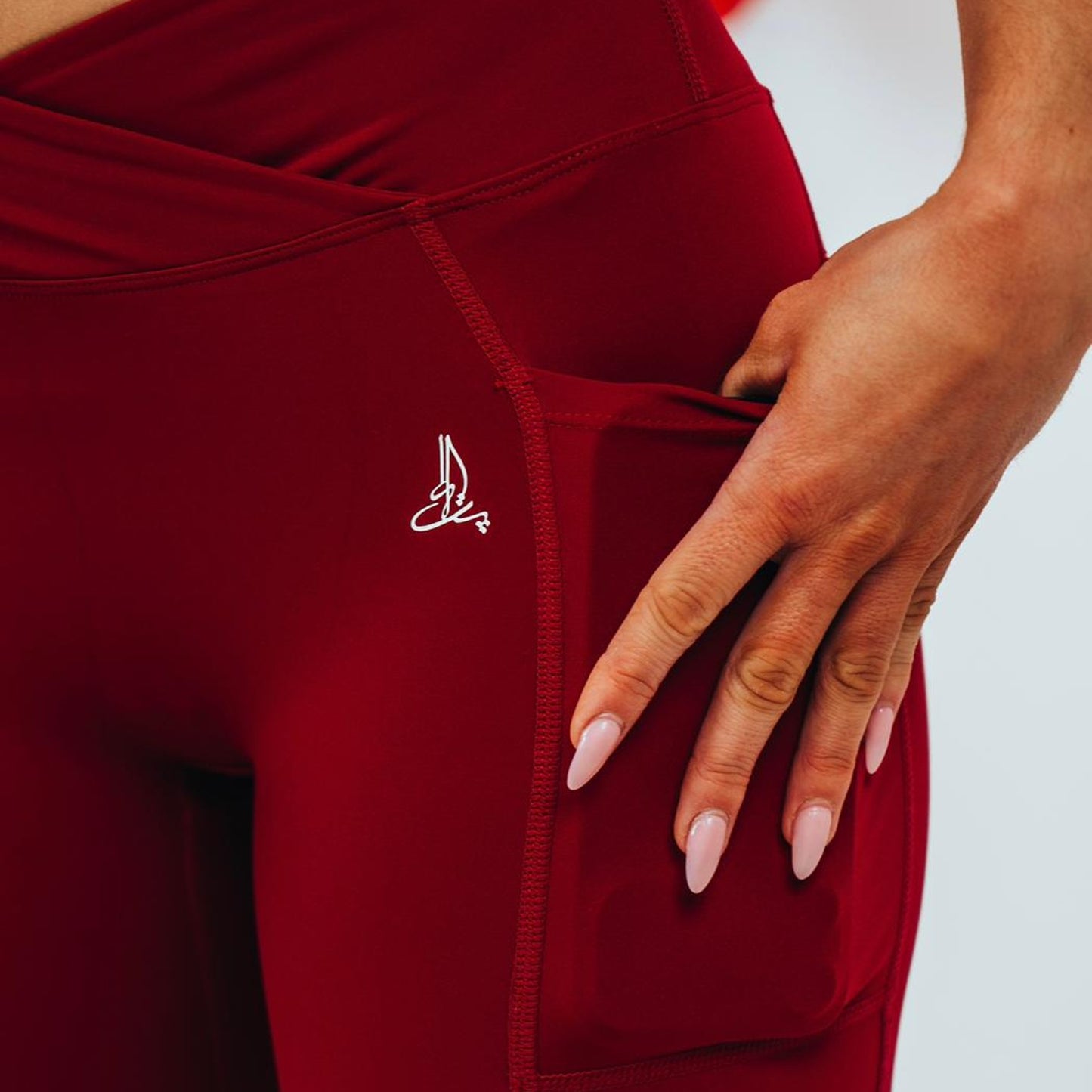 Scarlet V-Shape Leggings - Burgundy