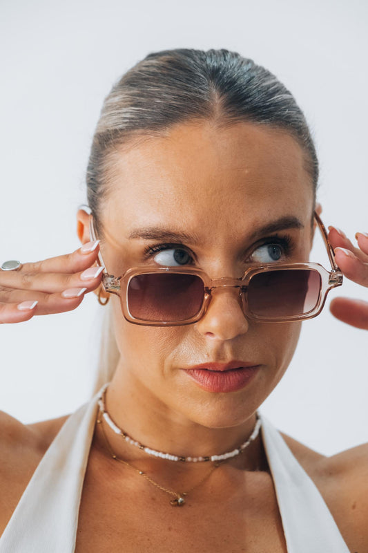 Rose Fade – Transparent Nude Sunglasses