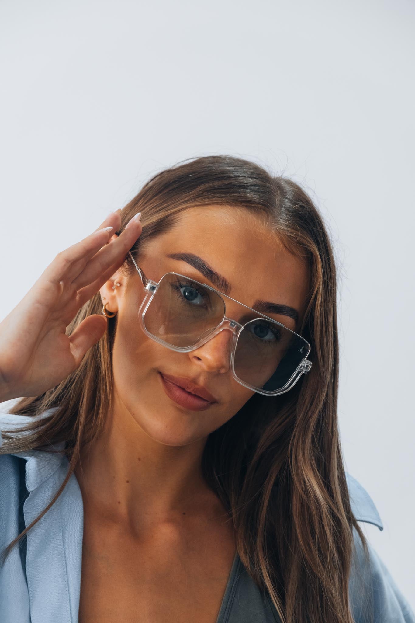 Crystal Sky – Oversized Transparent Sunglasses