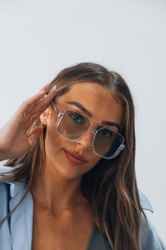 Crystal Sky – Oversized Transparent Sunglasses